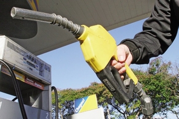 Petrobras aprova reajustes de 2,3% na gasolina e de 1,9% para diesel