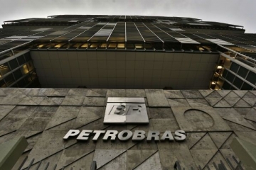 Petrobrás surpreende com lucro de R$ 10 bilhões no segundo trimestre