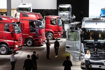 Vendas de caminhões devem crescer, mas cenário político gera incertezas